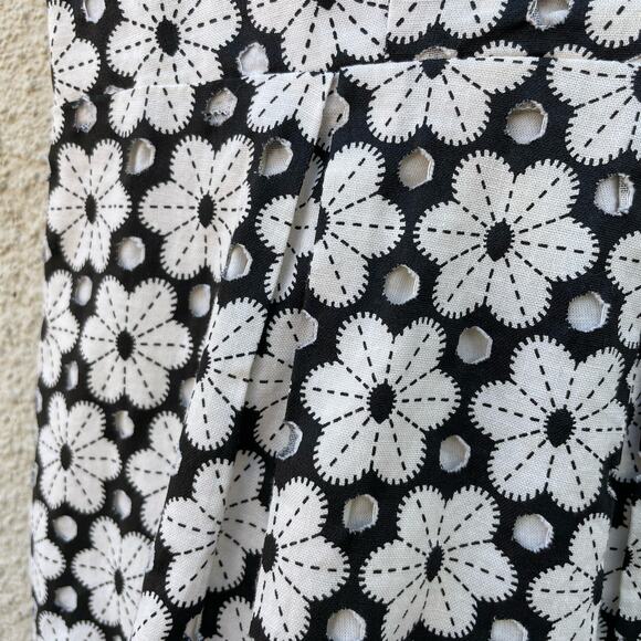 Madewell Black Cream Perforated Floral Dress 2 Open Back - Picture 4 of 9